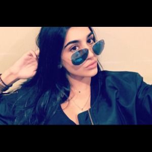 Meet your Posher, Amy